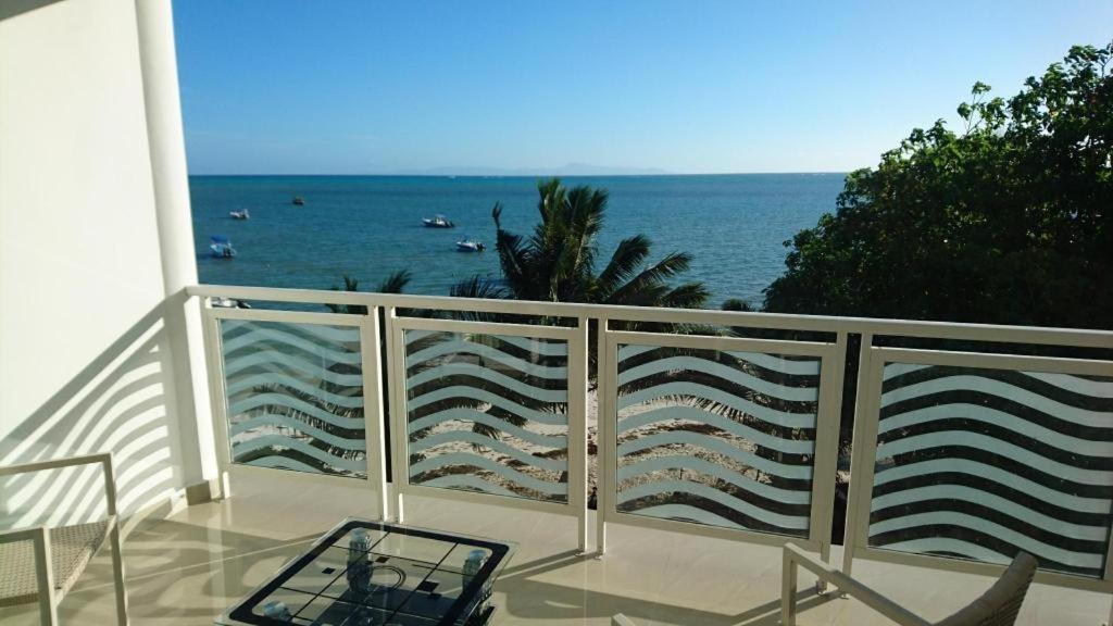 Diamond Plaza Otel Grand Anse  Dış mekan fotoğraf