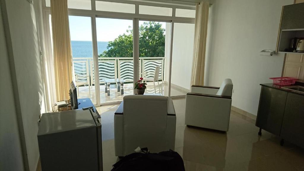 Diamond Plaza Otel Grand Anse  Dış mekan fotoğraf